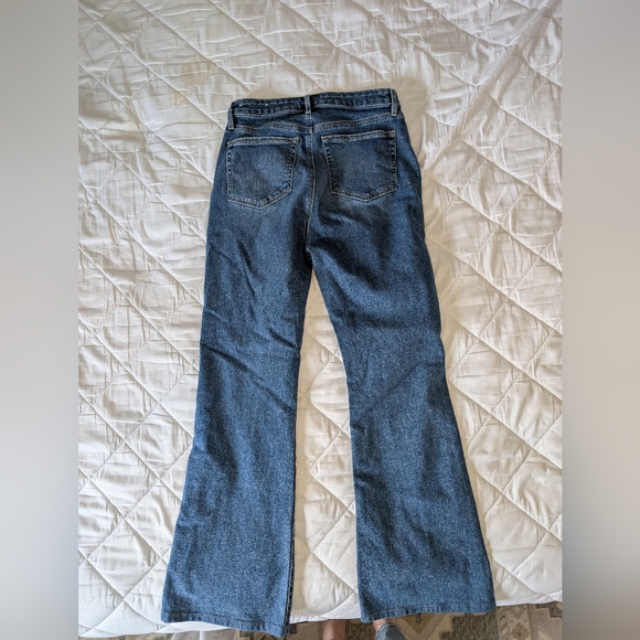 Loft Curvy Slim Flare Jeans Size 2 runs bigger up to size 6 - Picture 3 of 5